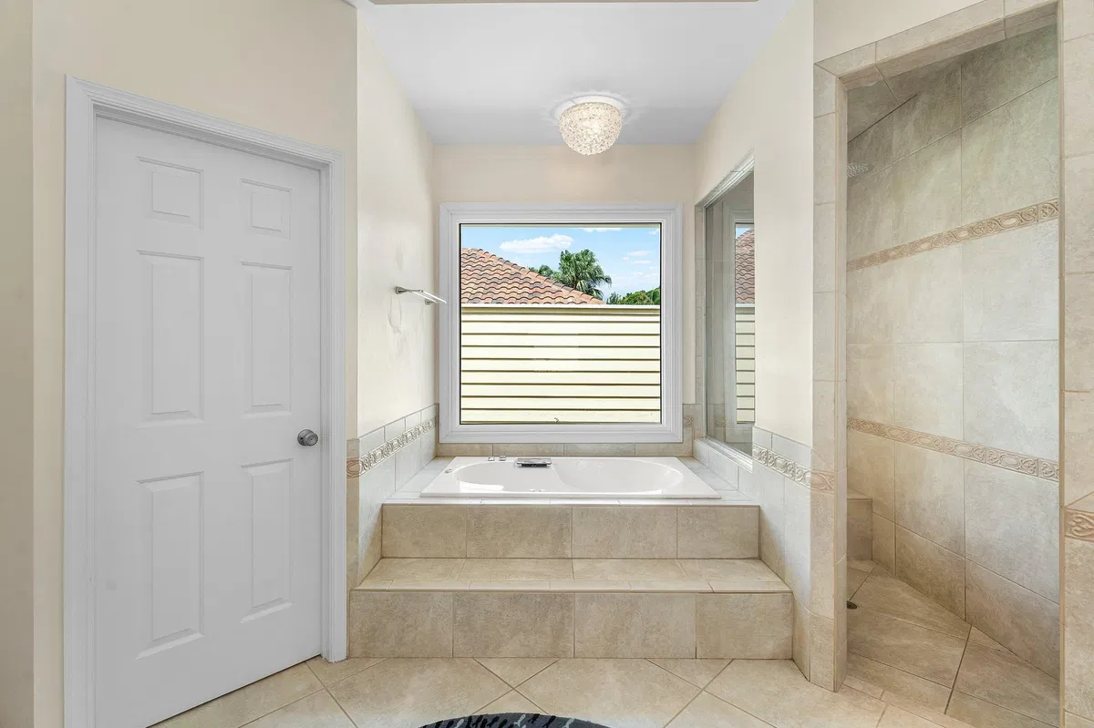 Residence photo 10