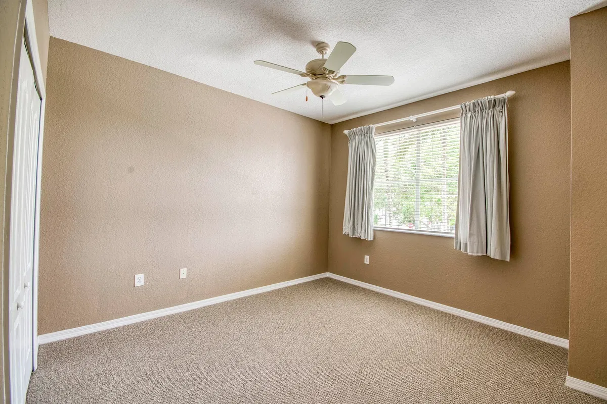 Unit 206 photo 13