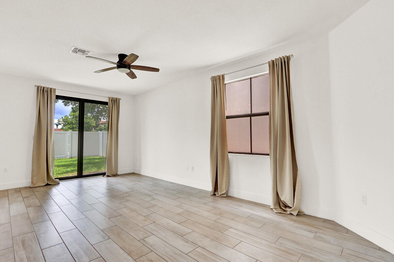 Residence photo 10
