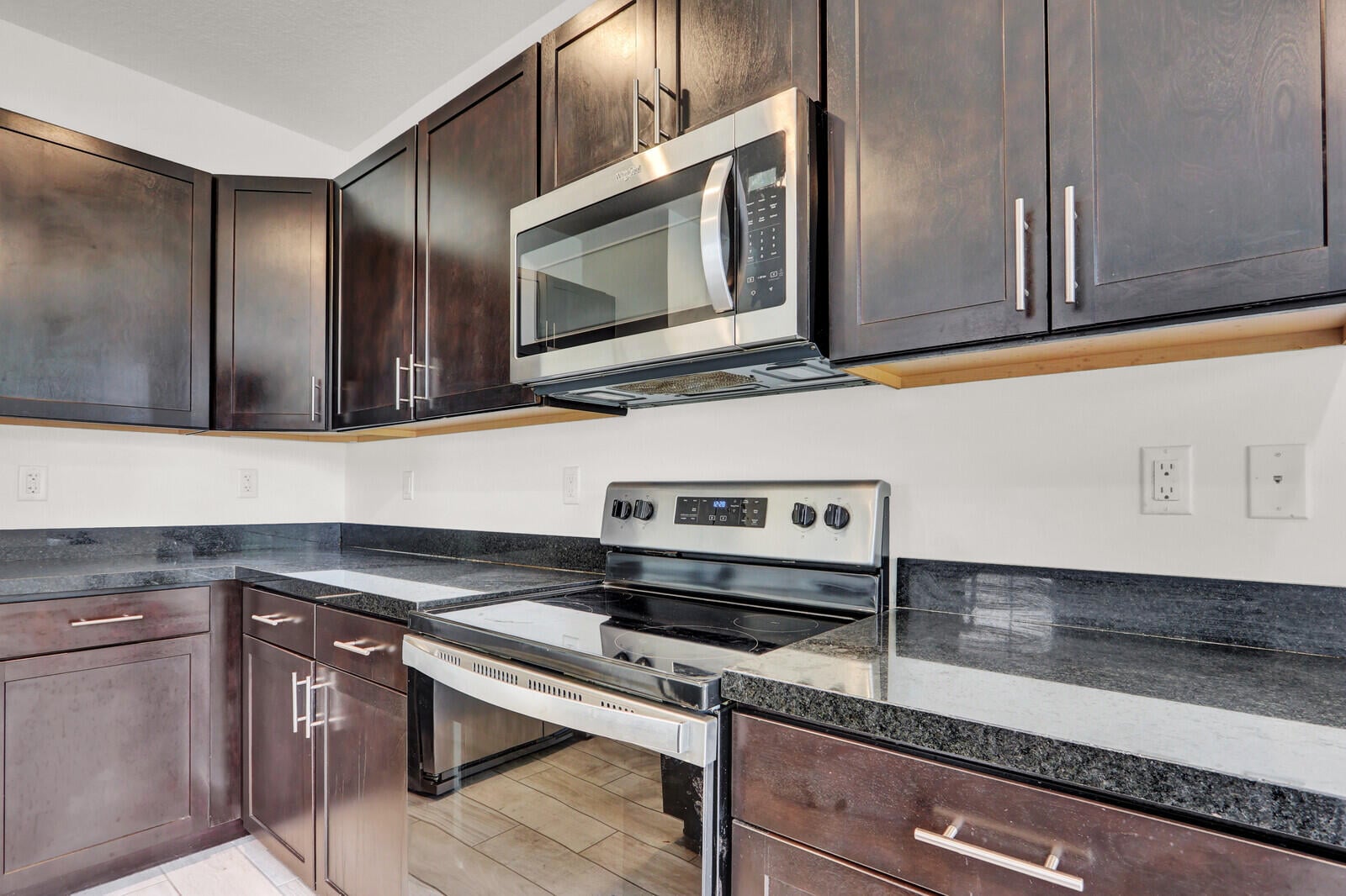 Residence photo 13