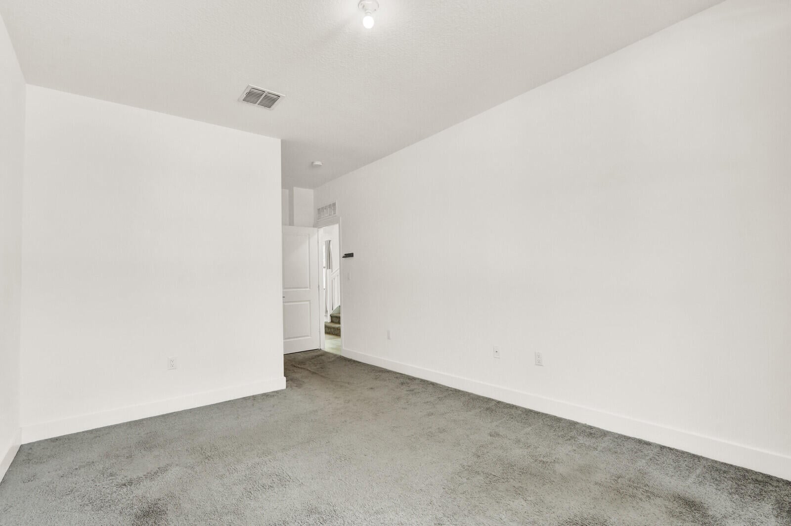 Residence photo 19