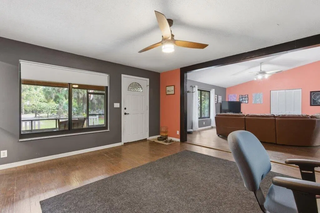 Residence photo 16