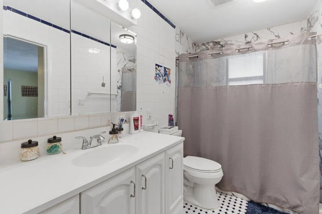 Residence photo 25