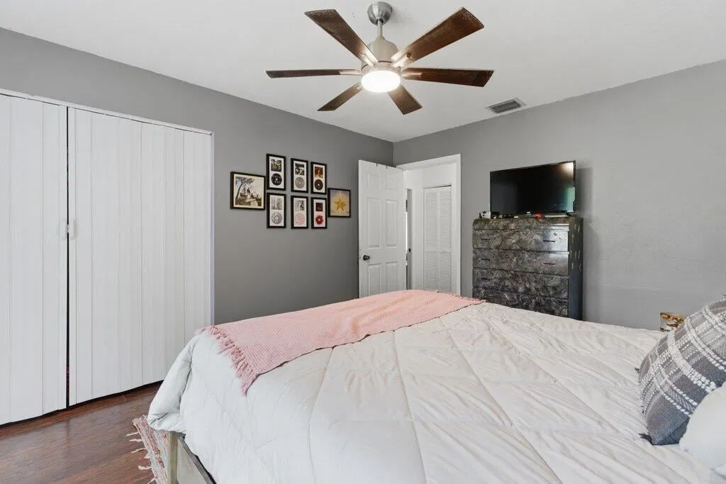 Residence photo 28