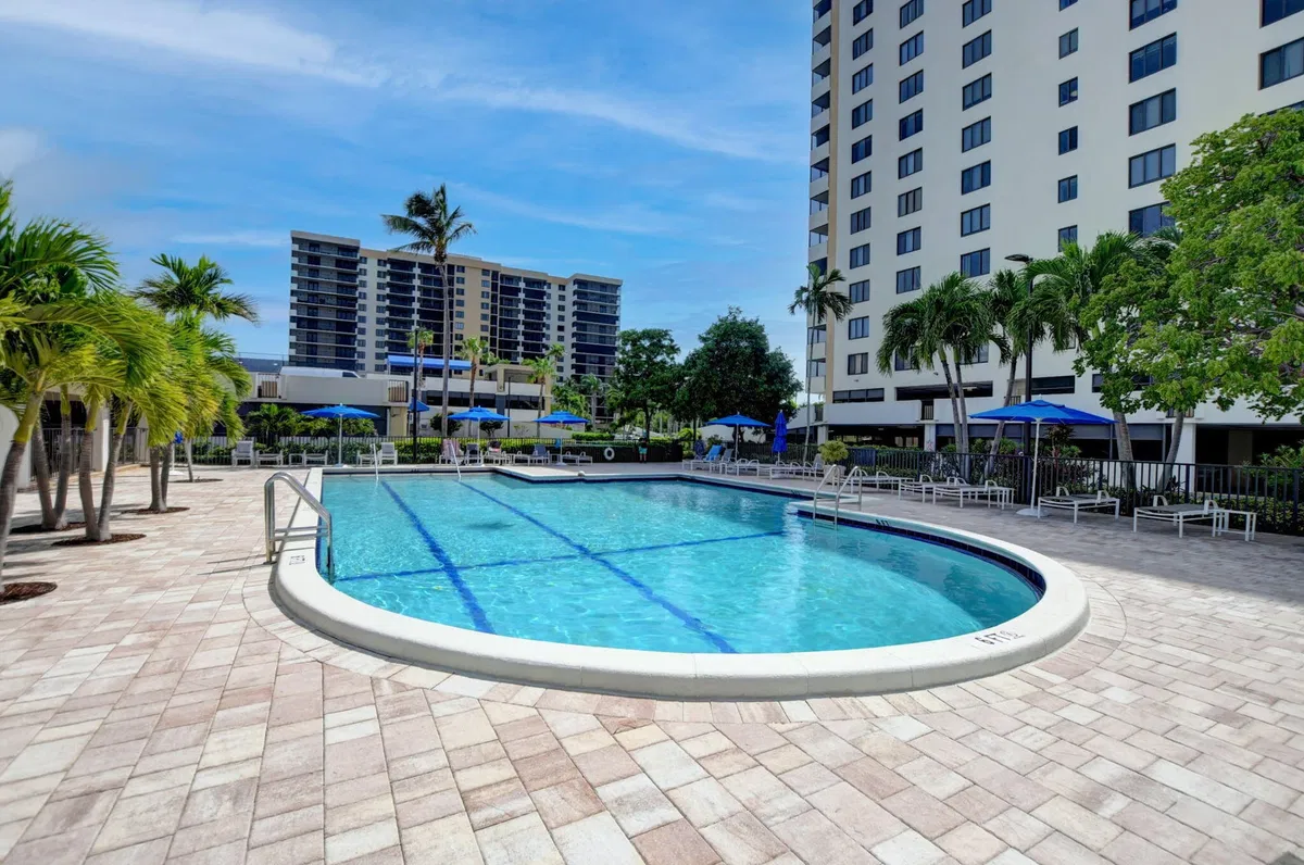 3420 S Ocean Unit 12t photo 55