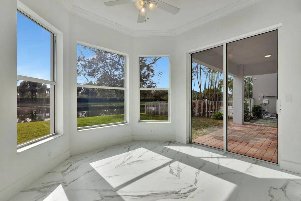 Residence photo 10