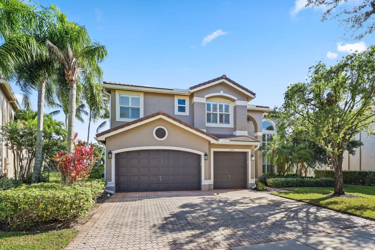 Saturnia Boca Raton Residence