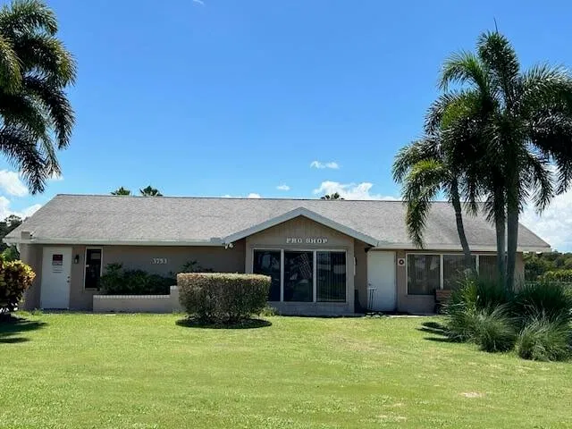 Residence photo 43