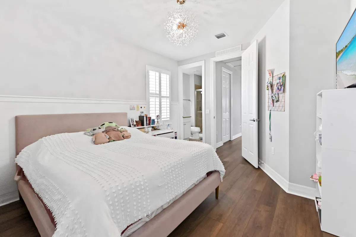 Residence photo 31