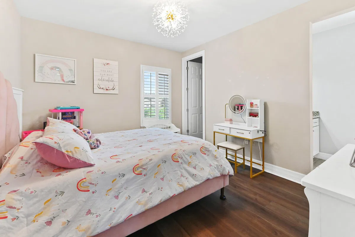 Residence photo 37