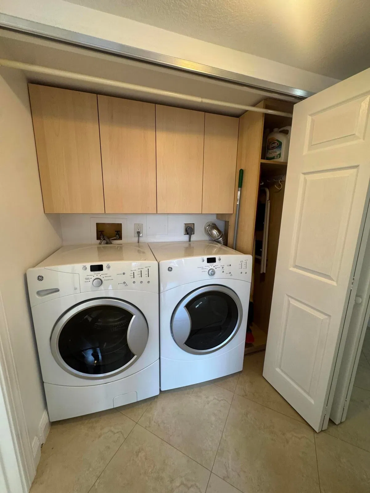 Unit 101 photo 28