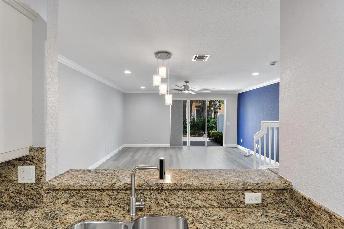 Residence photo 7