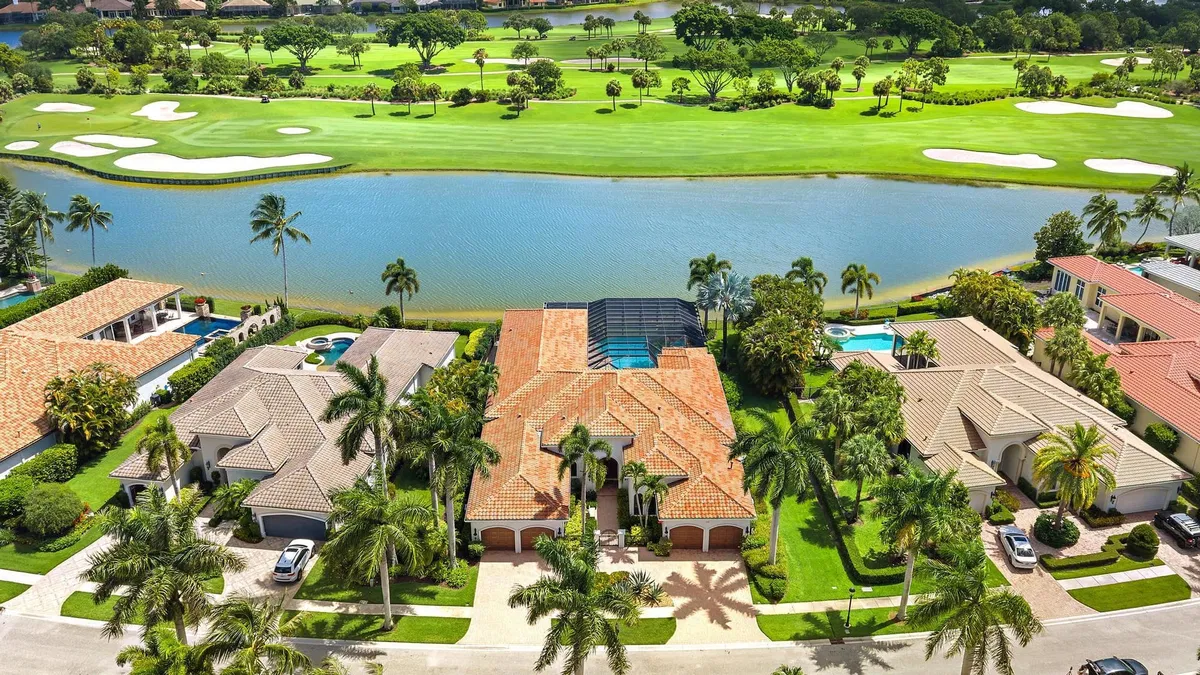 Ibis Golf & Country Club Residence