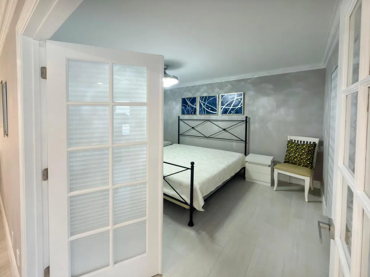 Unit 102 photo 16