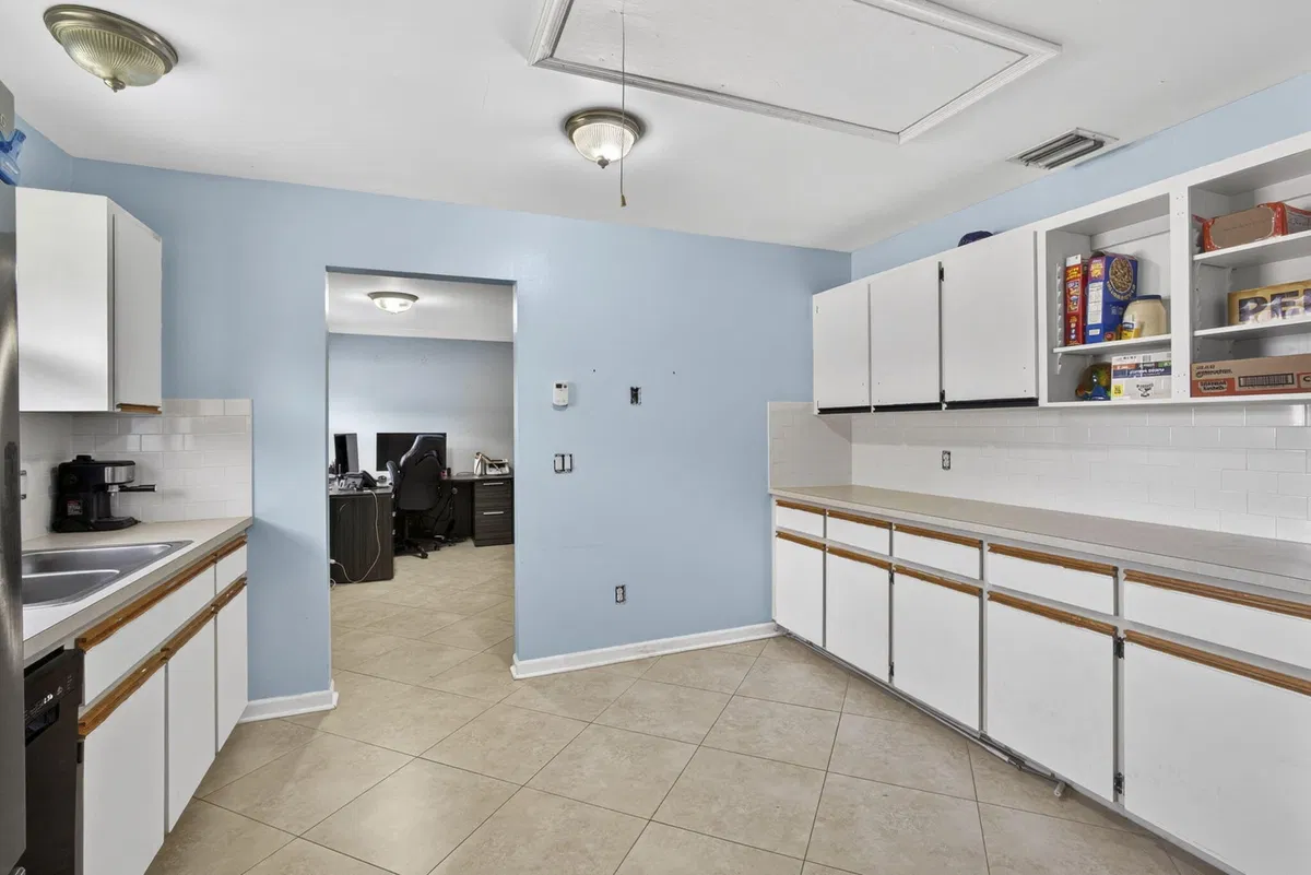 Residence photo 22