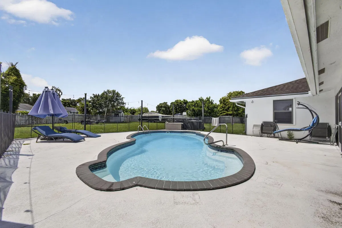 Residence photo 43