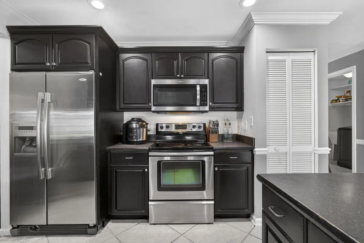 Residence photo 79