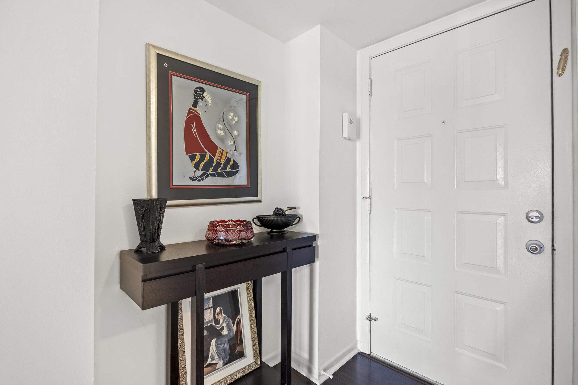 Unit 105 photo 4