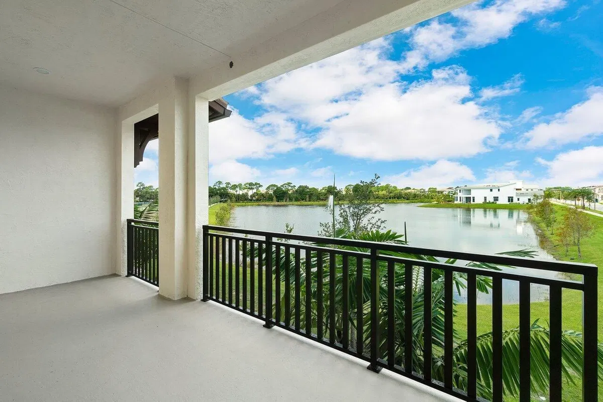 Alton Homes Palm Beach Gardens Residence