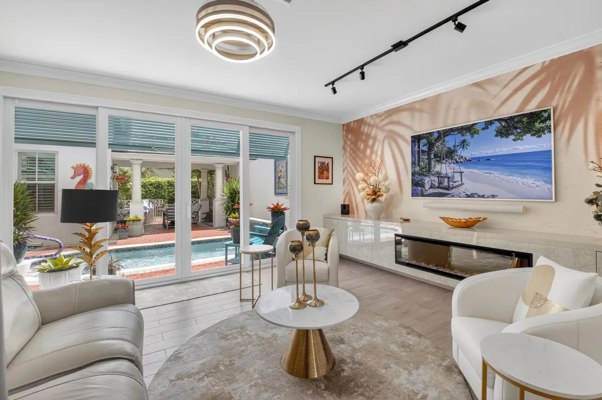 Woodfield Country Club Residence photo 16