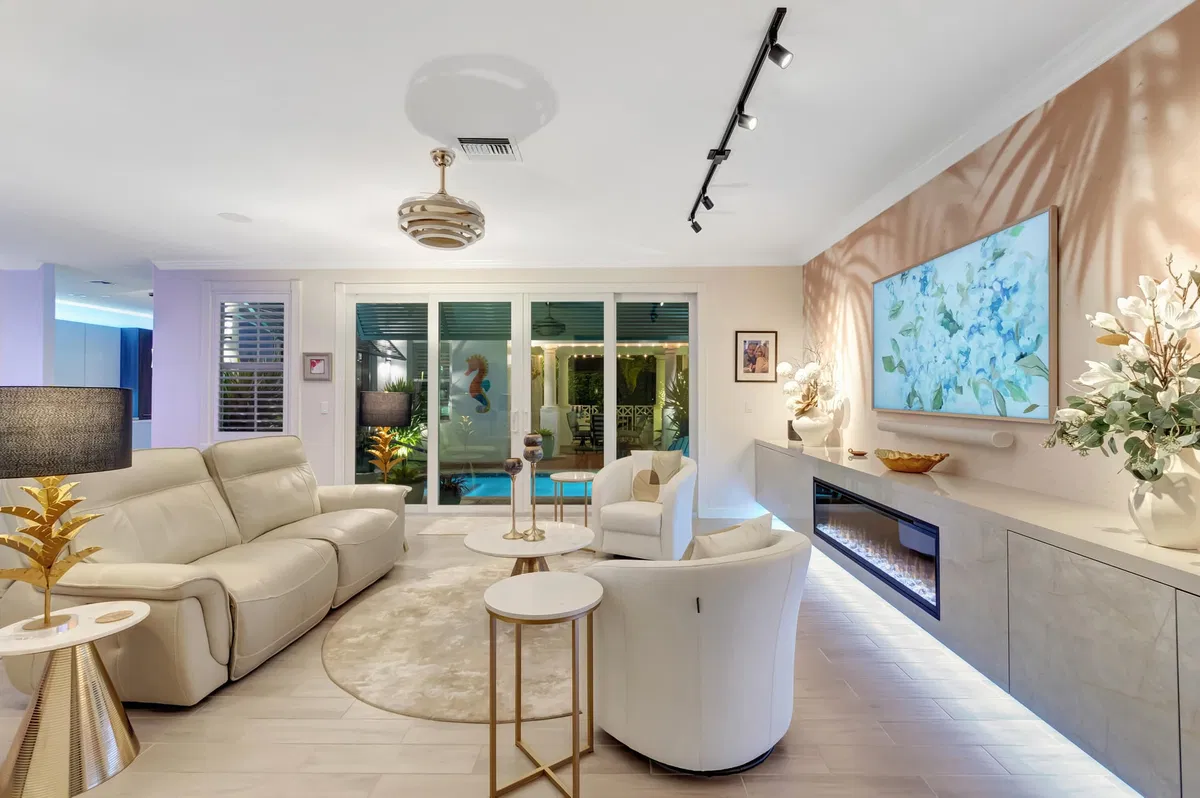 Woodfield Country Club Residence photo 19