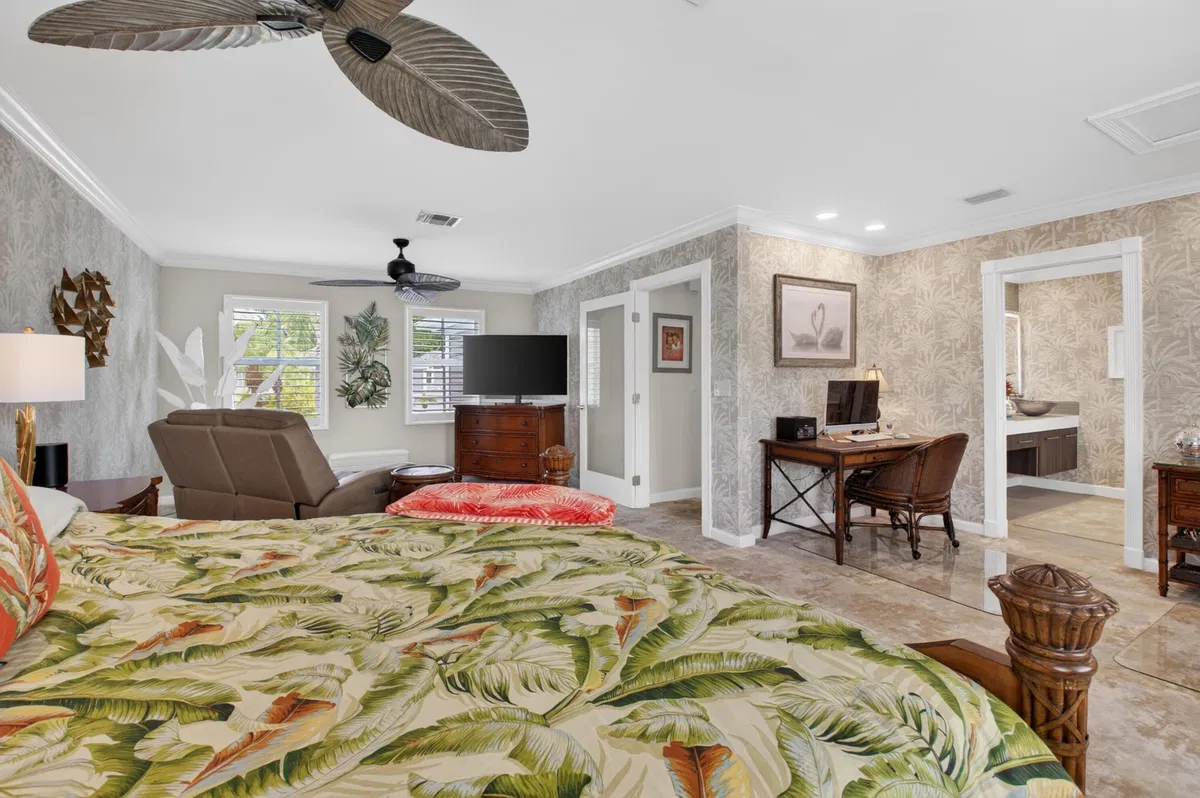 Woodfield Country Club Residence photo 28