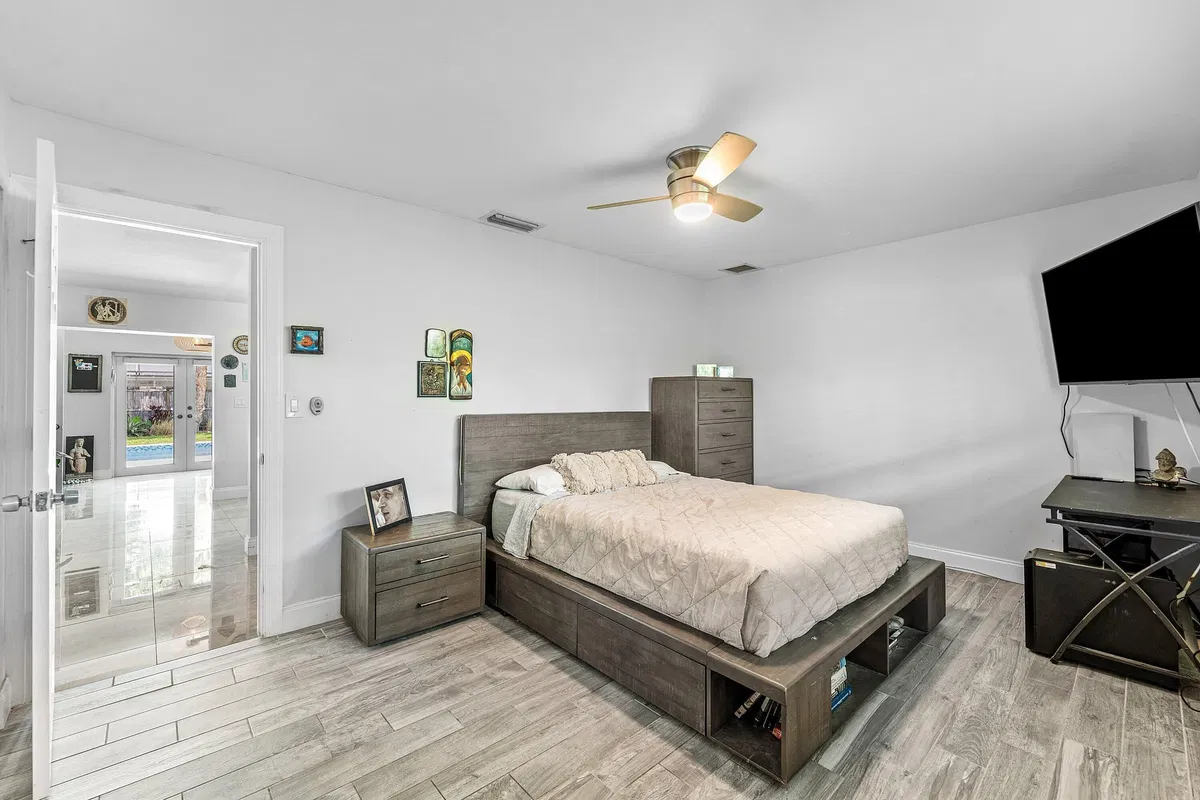 Residence photo 19
