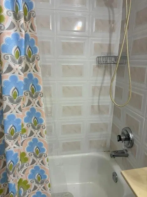 Unit 202 photo 16