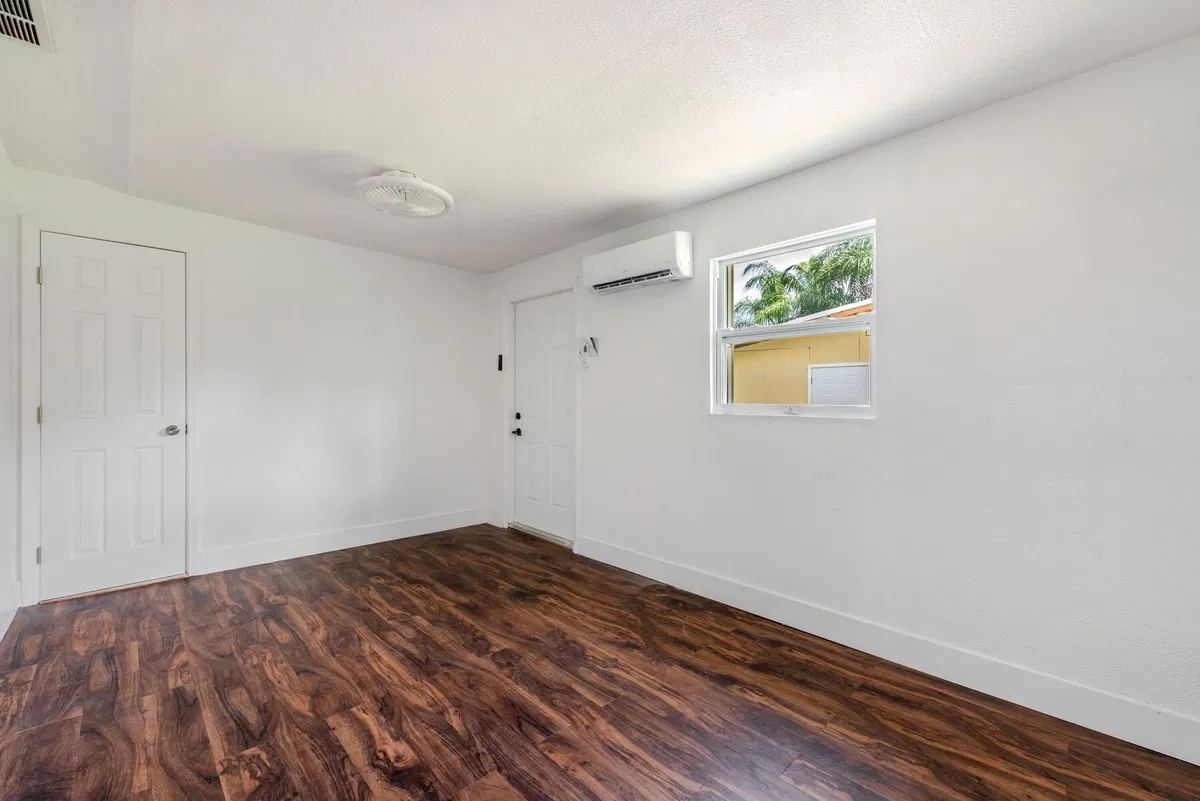 Residence photo 19