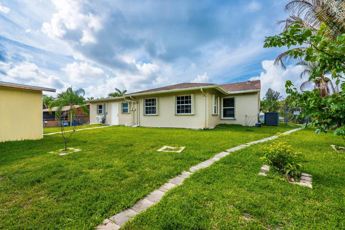 Residence photo 28