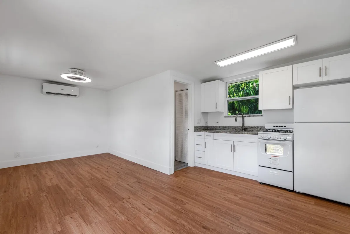 Residence photo 37