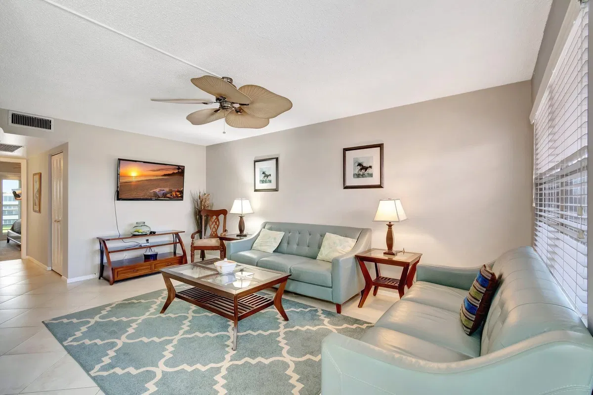 Residence photo 7