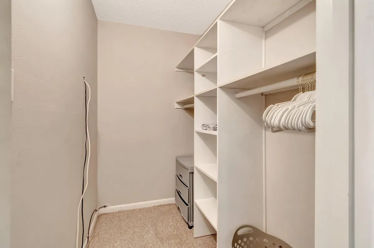 Residence photo 19