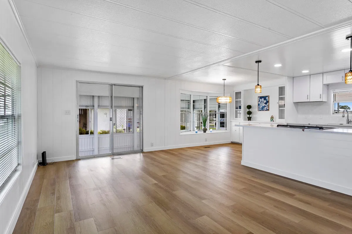 Residence photo 19
