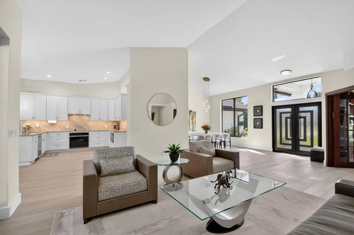 Pinewood Residence photo 10