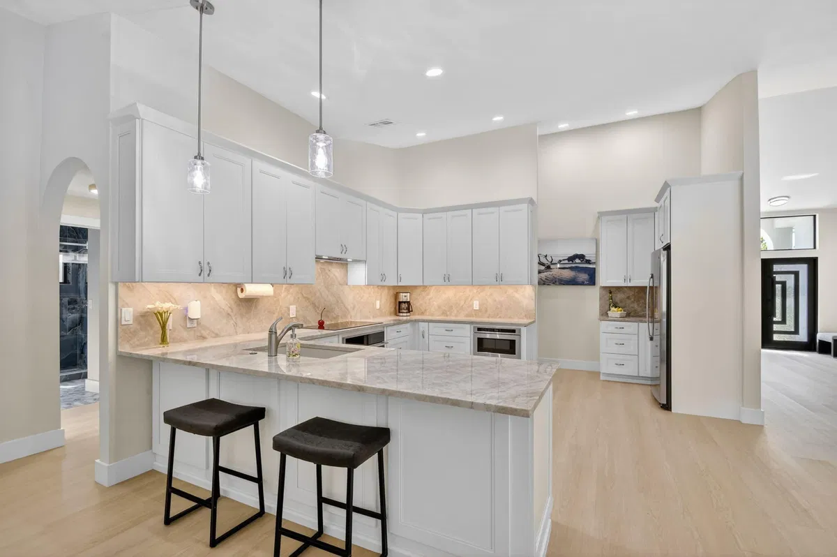 Pinewood Residence photo 19