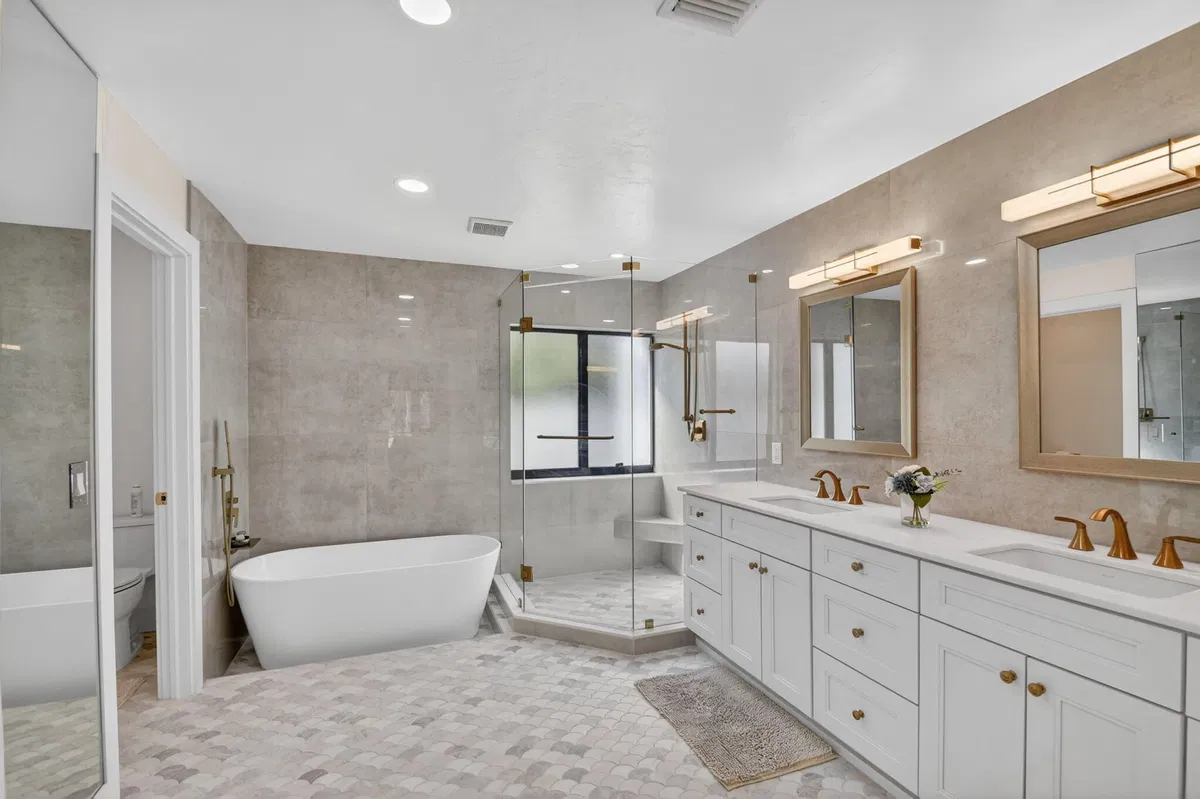 Pinewood Residence photo 28