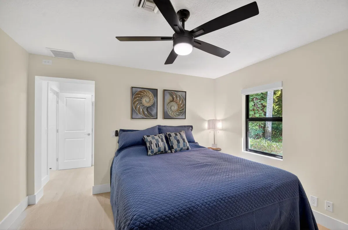 Pinewood Residence photo 34
