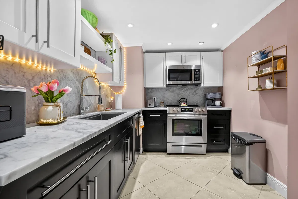 Palm Beach House Unit 1106 photo 10