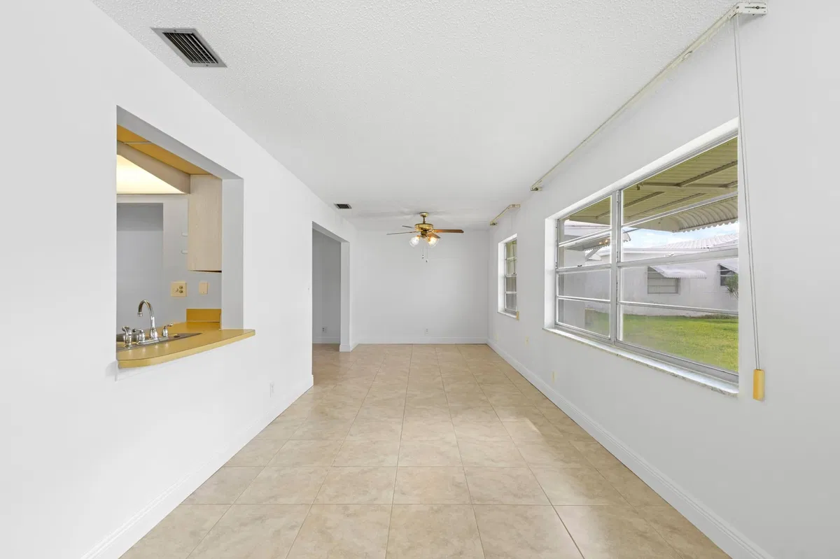  Residence photo 10