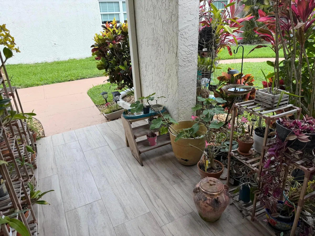  Residence photo 7