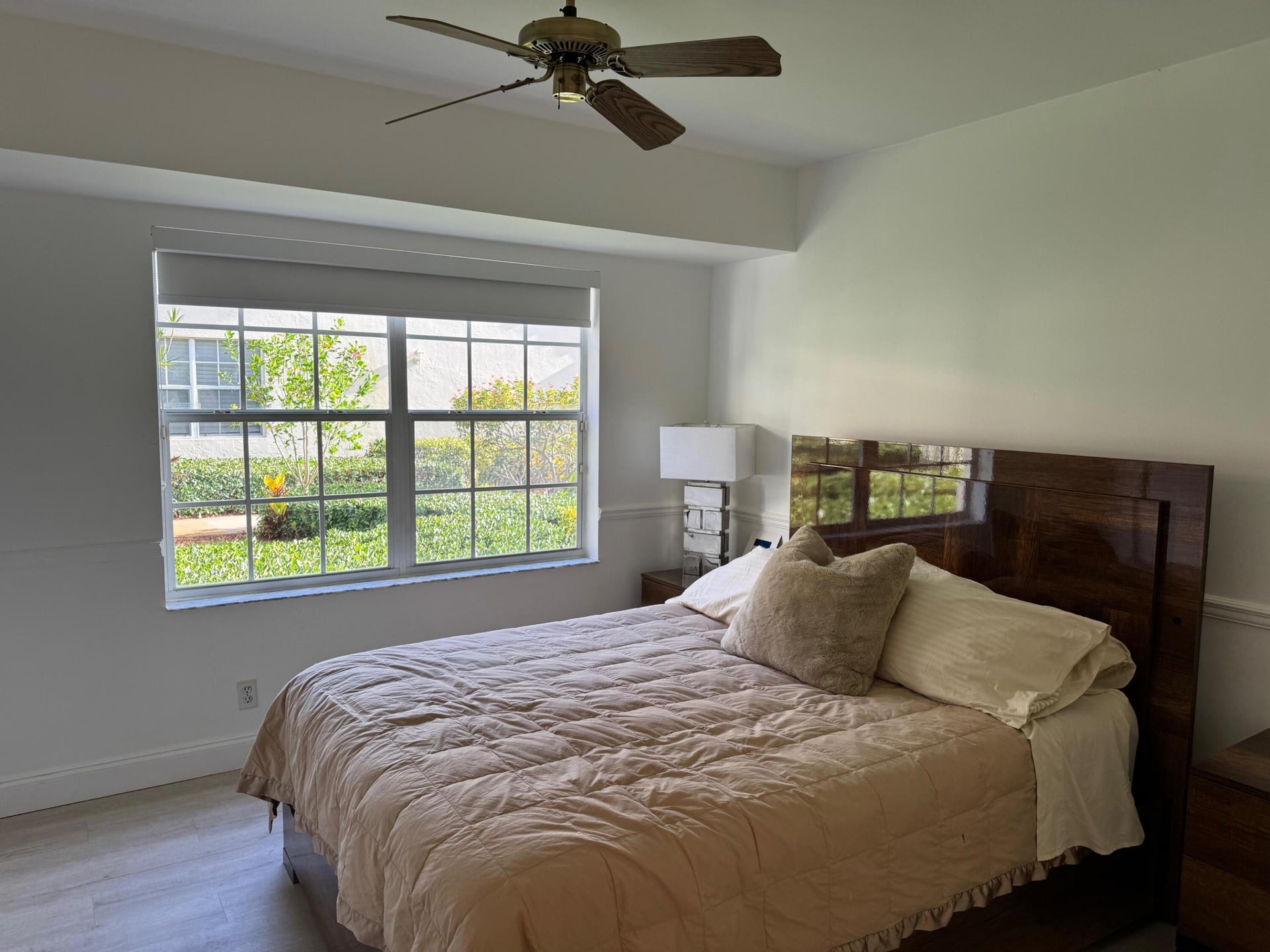Unit 2308 photo 7
