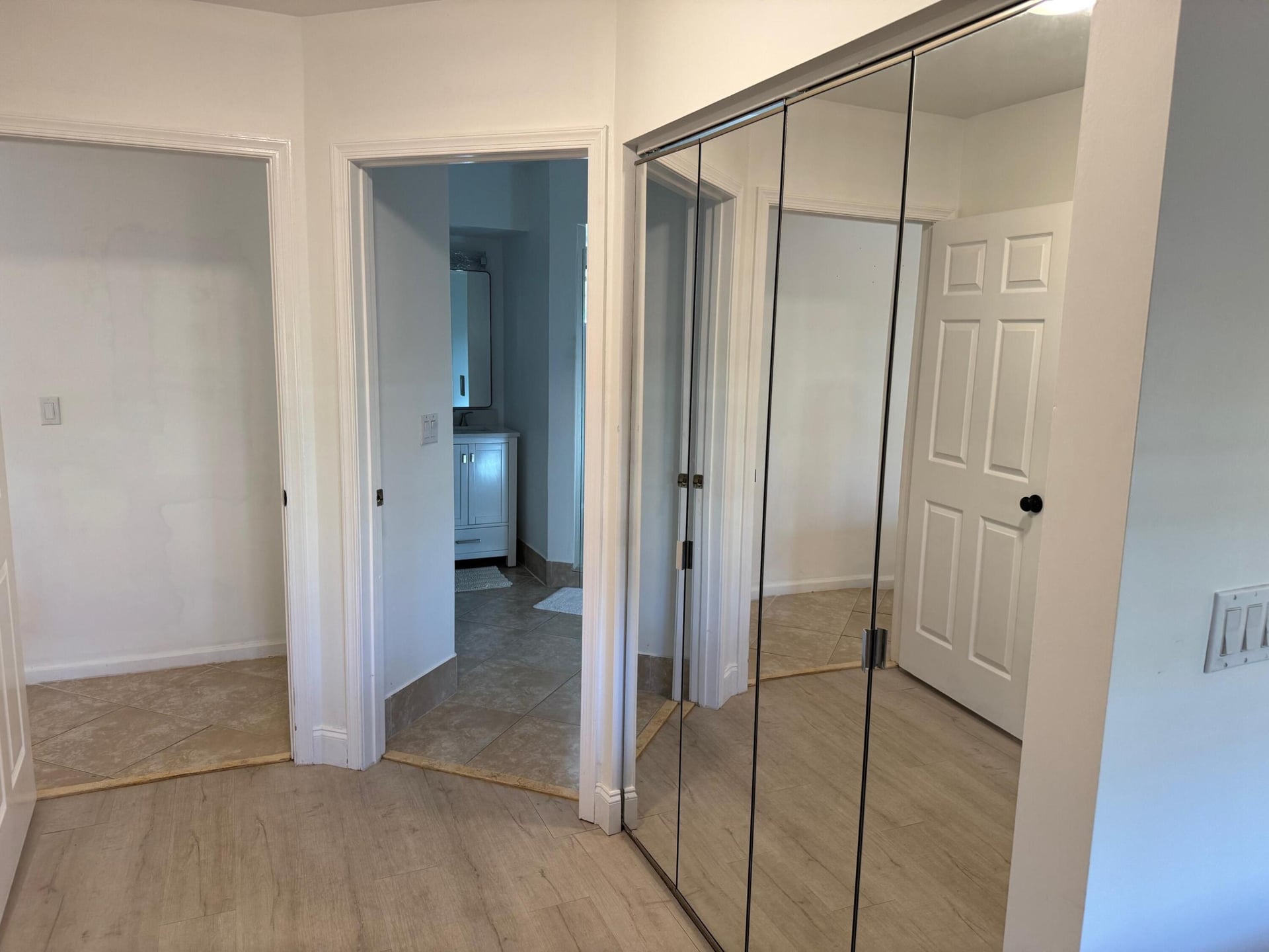 Unit 2308 photo 19