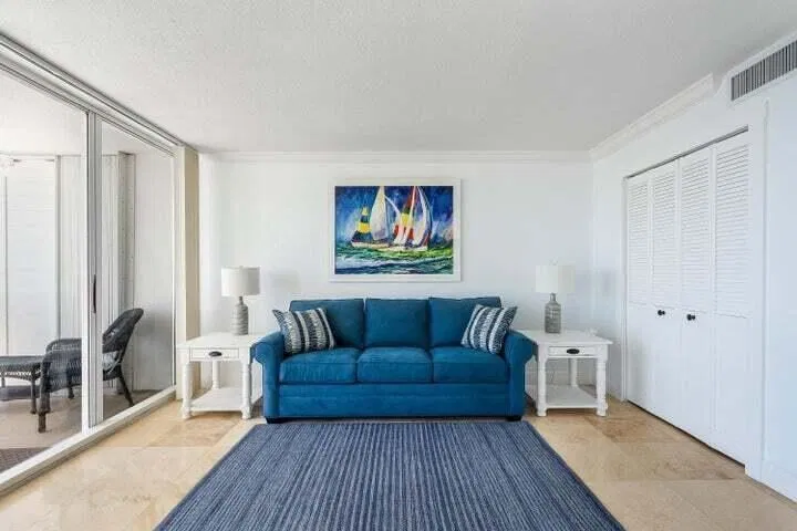 Barclay Condo Unit 923 photo 13