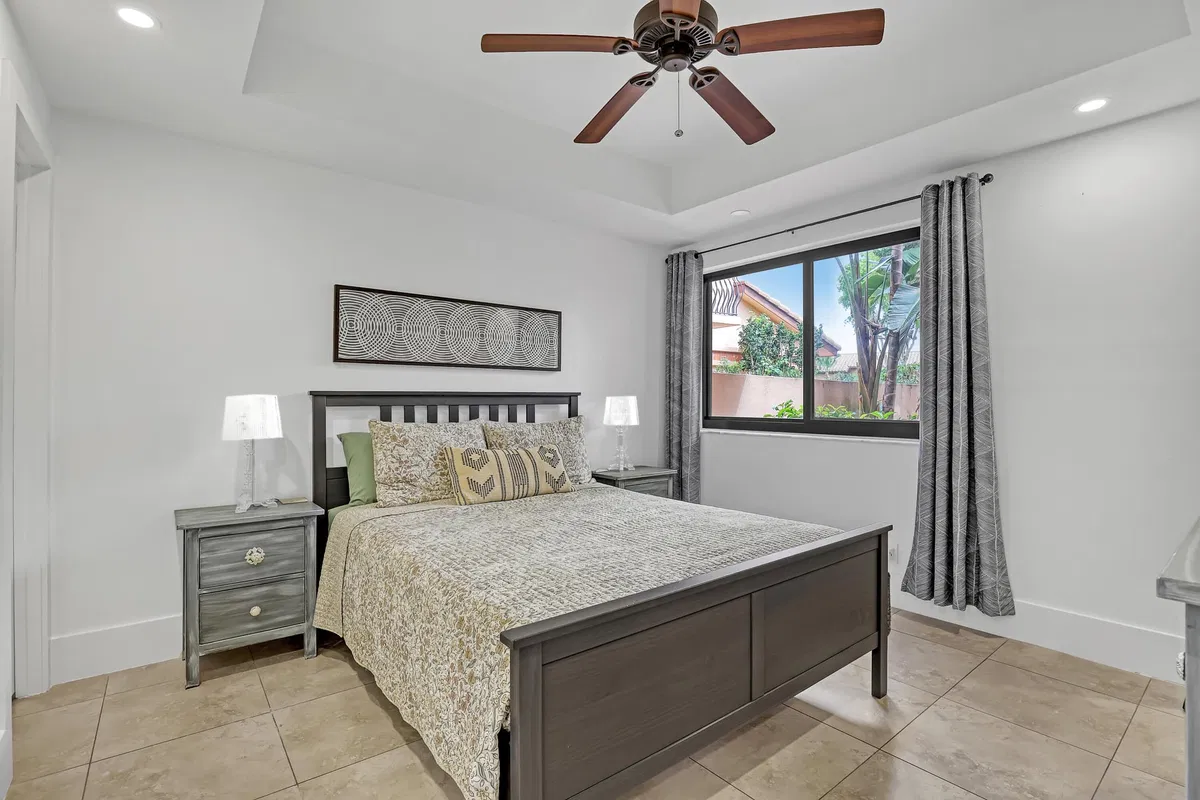 Residence photo 34