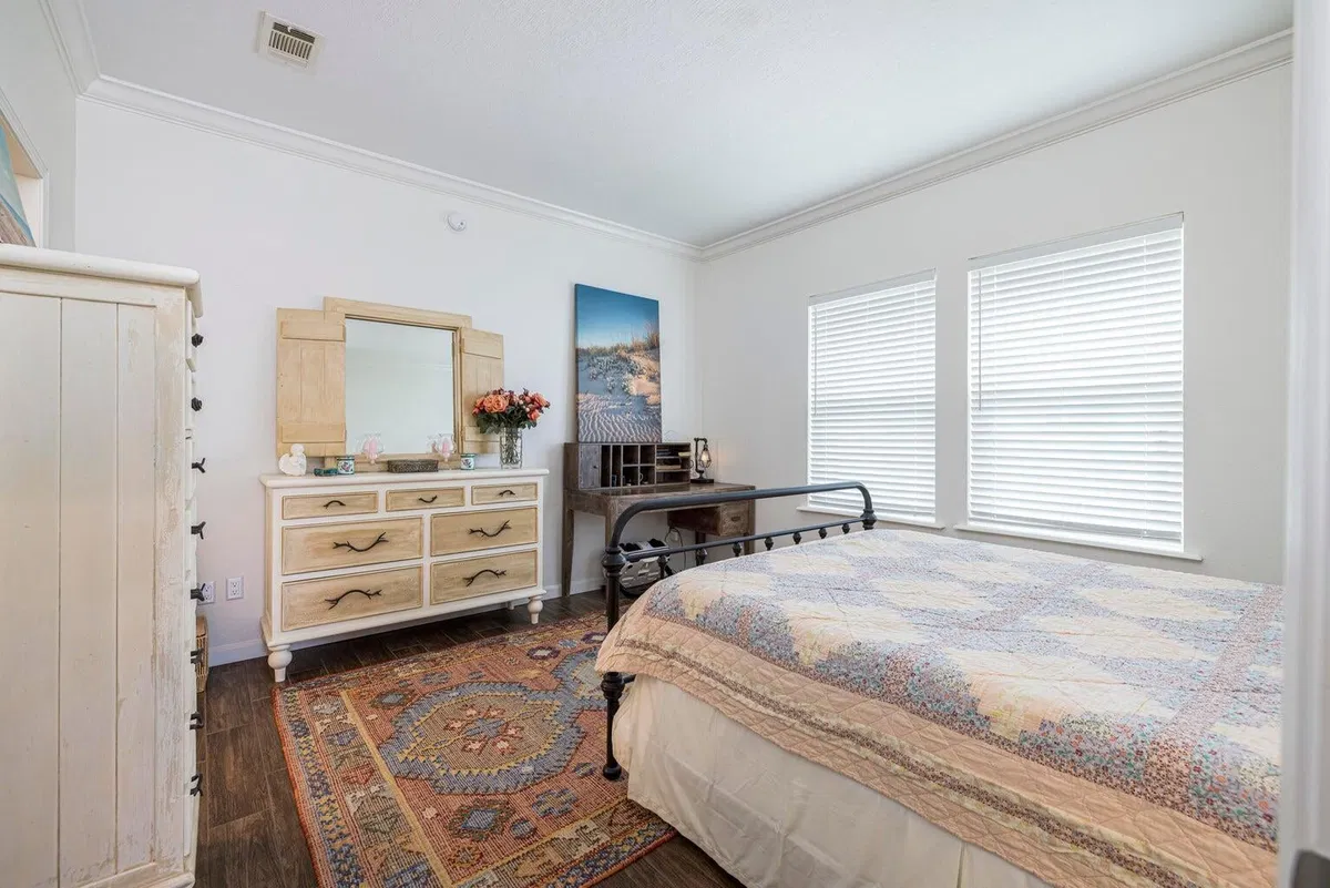 Residence photo 10