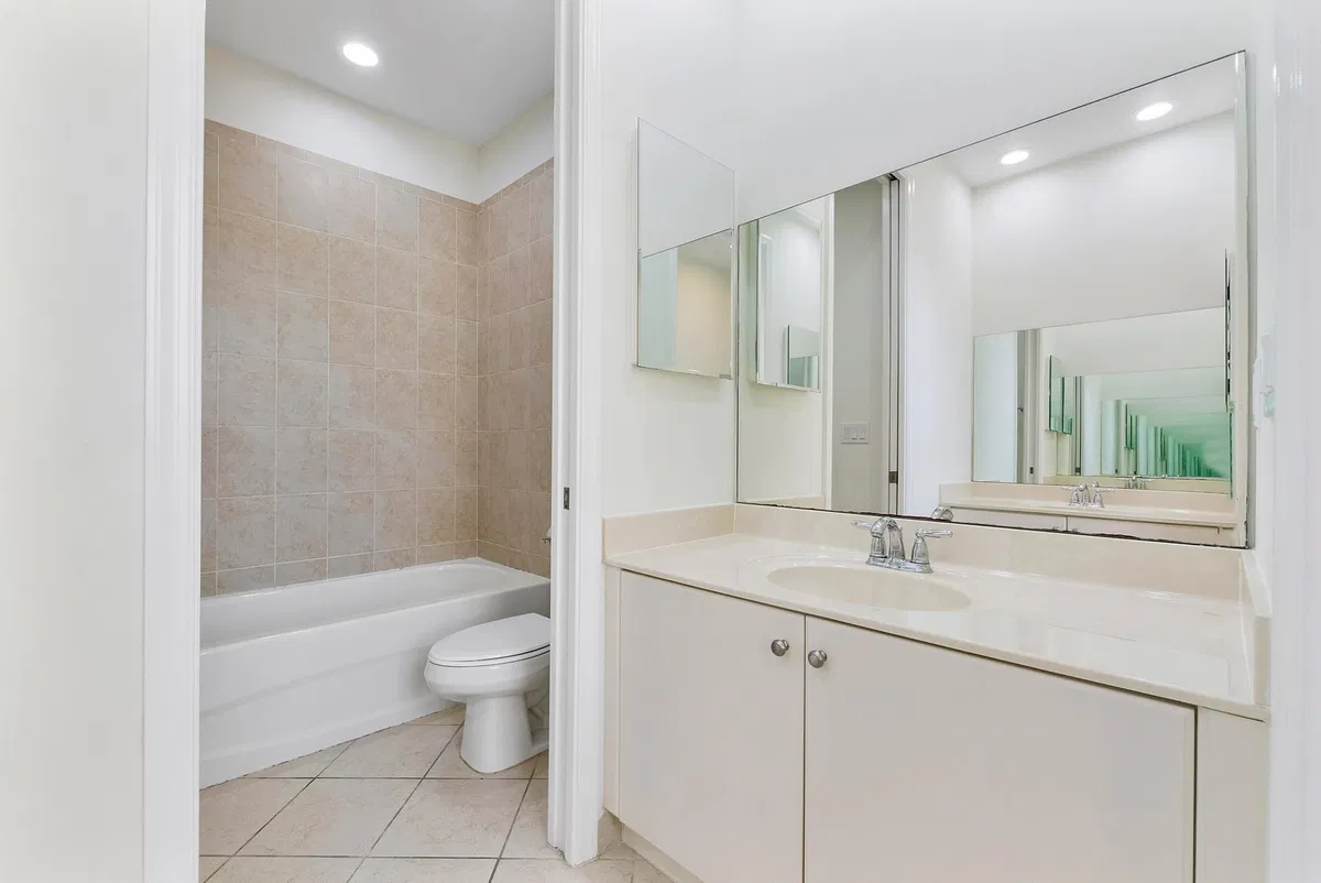 Residence photo 55