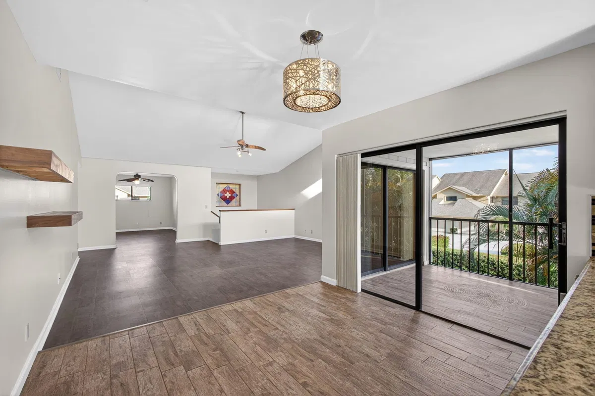 Jonathan's Landing Jupiter FL Unit 204 photo 7