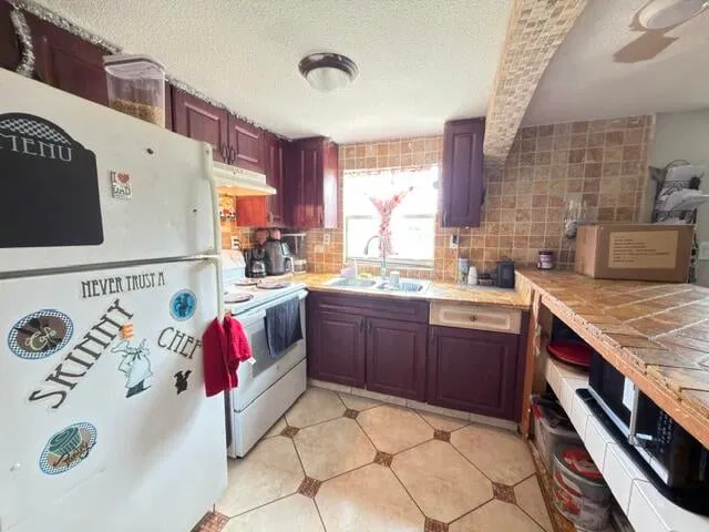 Residence photo 4