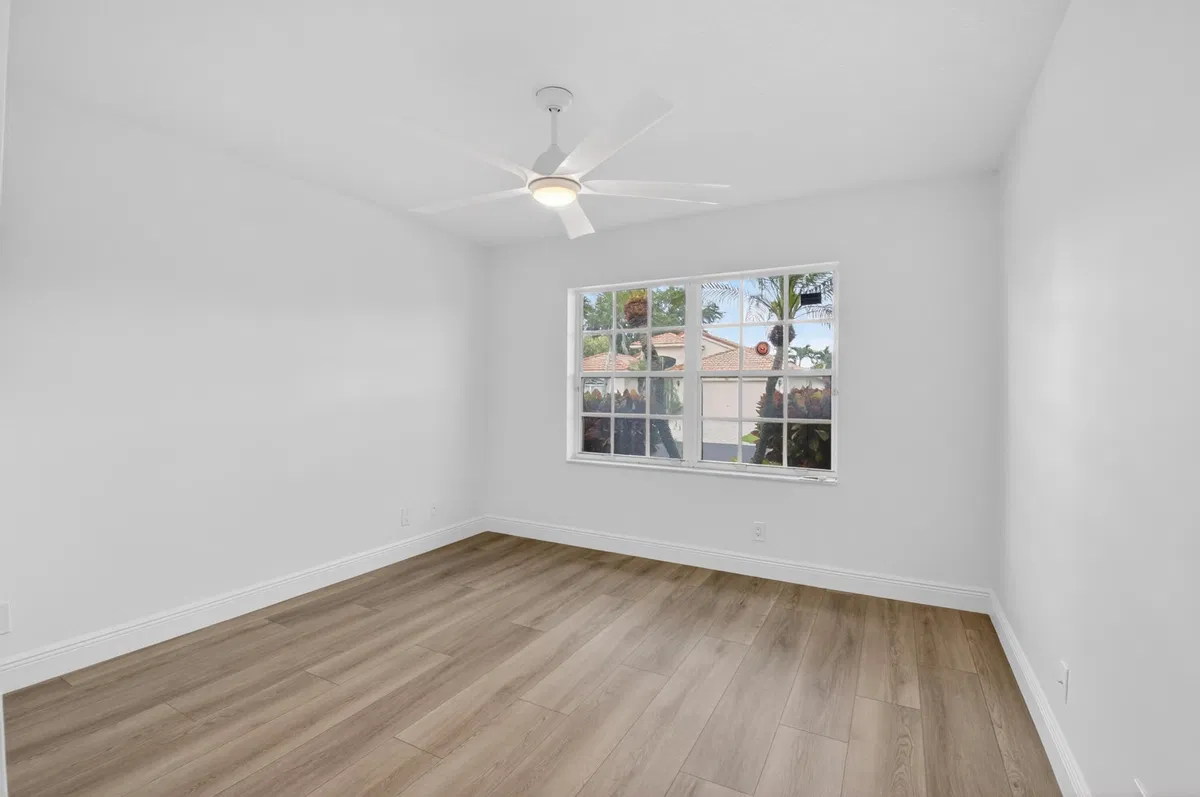  Residence photo 10